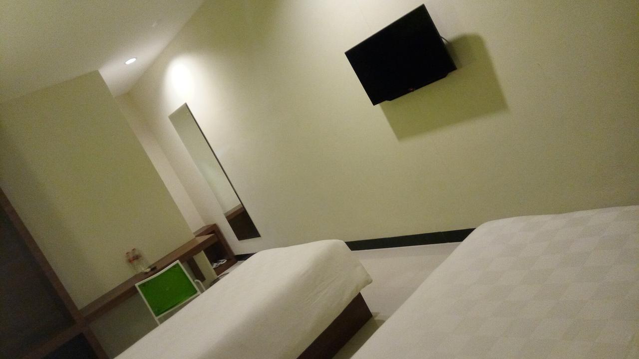 Hotel Candi Indah-Akpol Semarang Exterior foto